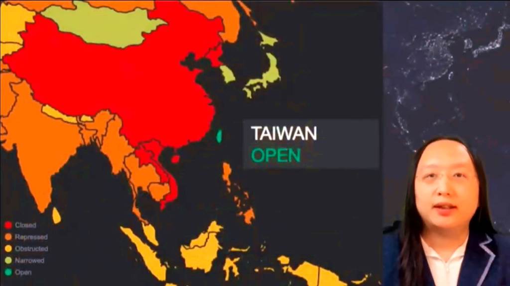 路透社报导，唐凤在民主峰会上呈现的地图将台湾与大陆用不同颜色划分，令白宫要求切断她后续发言的画面，对此华府回应报导「不正确」。（图／撷取自美国The Summit for Democracy直播影片）(photo:ChinaTimes)