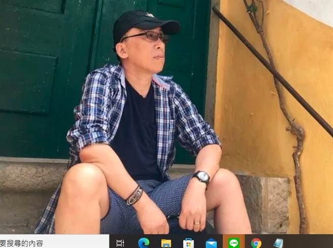 苦苓透过他犀利精辟的文笔或言词剖析，总能引发网友共鸣讚声。（图／翻摄自苦苓脸书）