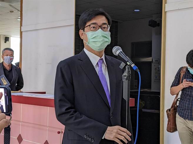 高雄巿长陈其迈13日受访。（曹明正摄）