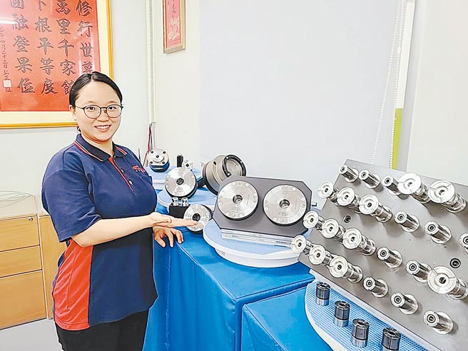 明净科技公司推出「零点定位系统」，帮助产线快速换模，提升稼动率，并且将在2021台湾机器人与智慧自动化展，秀多款零点定位应用，南港一馆（摊位：K024）。图／王妙琴