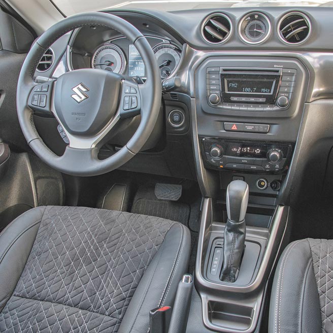 仪表控台风格再「靓」化。（陈大任摄）