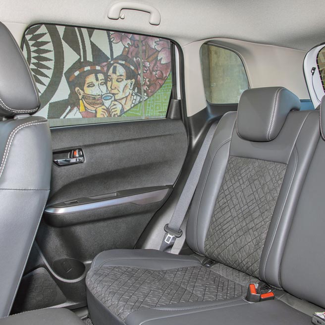 后座乘坐空间很舒适。（陈大任摄）