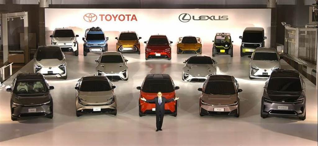 （豐田汽車社長豐田章男14日發布豐田全球電動車戰略計畫，並一口氣對外公開16款未來將上市的純電動車產品。圖／業者提供）