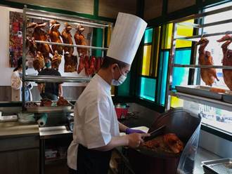 台中金鐘燒臘推香港「斬料」文化 搶攻外帶餐飲市場