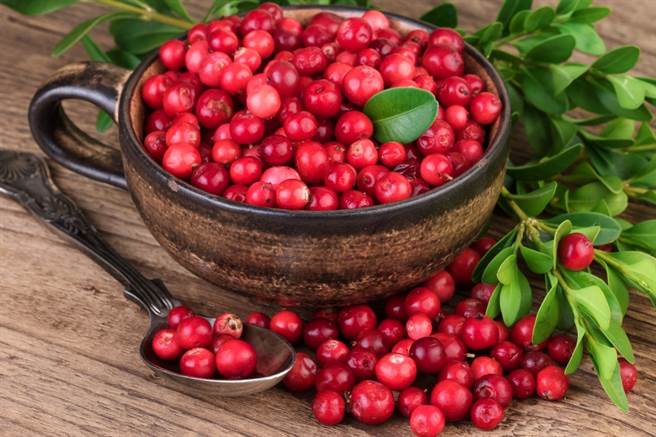 蔓越莓能守护女性，解决私密困扰。(示意图/旺中文化传媒提供)

