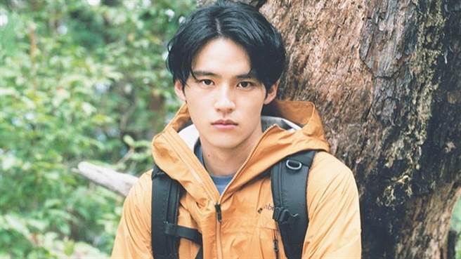 冈田健史与公司爆发奴隶合约纠纷后他便遭到冷冻，近况曝光吓死人。（图／IG@yutakotani_）