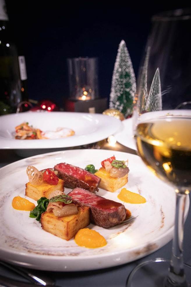 （北投丽禧酒店欧陆餐厅圣诞套餐，主菜为「澳洲M9+和牛」。图/北投丽禧温泉酒店）　