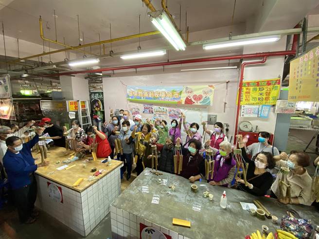 北苗市场不仅改善环境，婆婆妈妈逛市场还可以上手作、医疗新知等课程。（苗栗县卫生局提供／李京升苗栗传真）