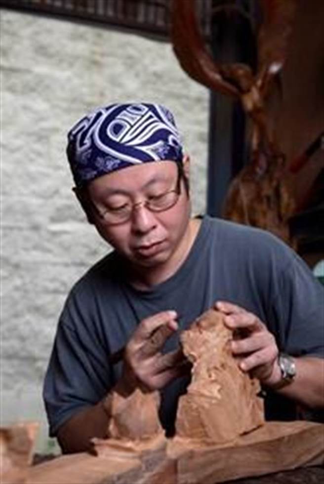 文觀局新增「三義木雕」保存者為沈培澤。（苗栗縣政府提供／謝明俊苗栗傳真）