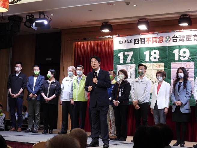 花蓮民進黨今下午在福容飯店花蓮店辦最大場的公投宣講，由副總統賴清德、黨副秘書長林飛帆、立委范雲和谷辣斯接力宣講。（羅亦晽攝）