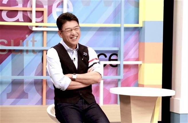 知名律师兼主持人谢震武。(本报系资料照)
