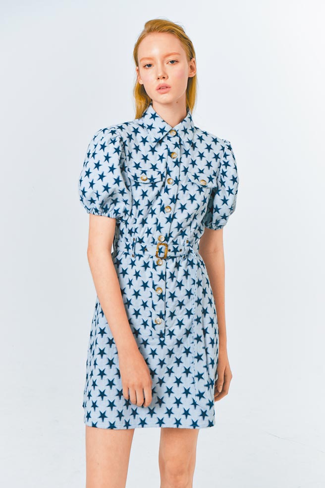 625PM，Fashion系列，Starry Starry Night belted dress ，5500元。（625PM提供）