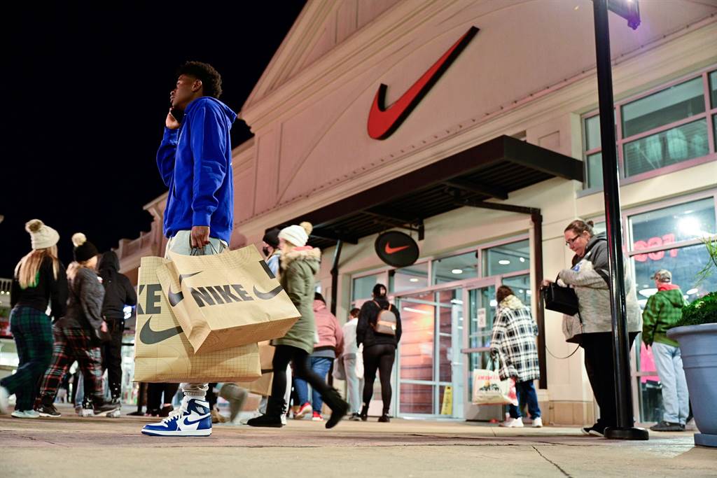 运动品牌耐吉（Nike）公司13日宣布，收购一家名为RTFKT的虚拟球鞋制作公司。图/路透社(photo:ChinaTimes)