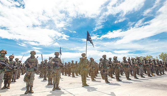 陆军步兵第206旅后勤科担任弹药官，盗刻「步兵206旅旅长」官印批示公文。（示意图／中时资料照）