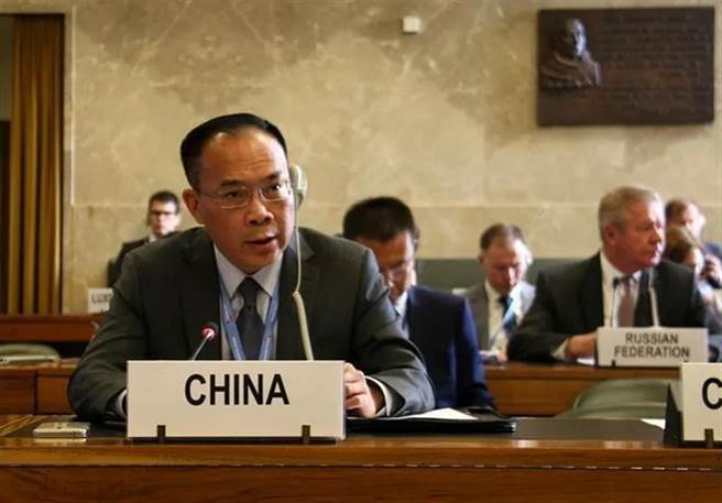 中國首次就規範AI軍事應用提出倡議 。圖為中國特命全權裁軍事務大使李松。（大陸觀察者網資料照）