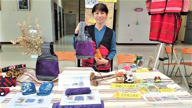 苗栗县台湾马巴都安生活文化艺术协会，给薪让二度就业或是想学一技之长的原民学传统技艺。（李京升摄）