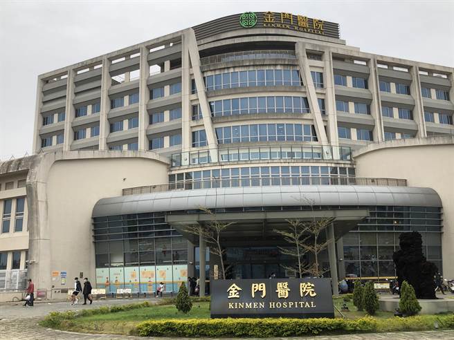 金門醫院熱水供應系統故障，住院病患和照顧家屬近1周無熱水可用，怨言四起。（李金生攝）