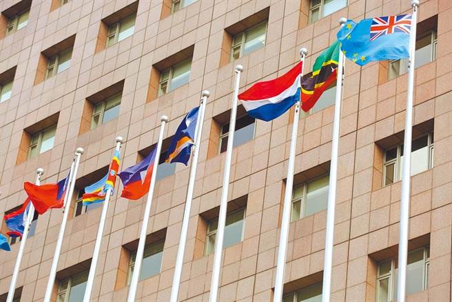 尼加拉瓜与台湾断交，《台尼自由贸易协定》也遭终止，经济部晚间表示，将协助台商拓销他国，进口的冷冻白虾、冷冻牛肉产品也改向其他国家採购。(资料照)