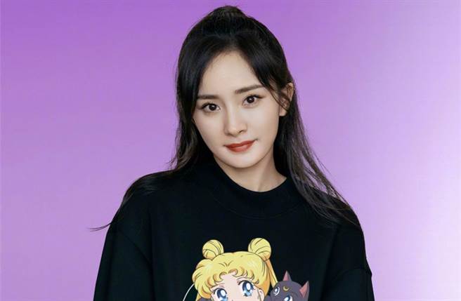 楊冪是大陸一線女星。（圖／翻攝自微博）
