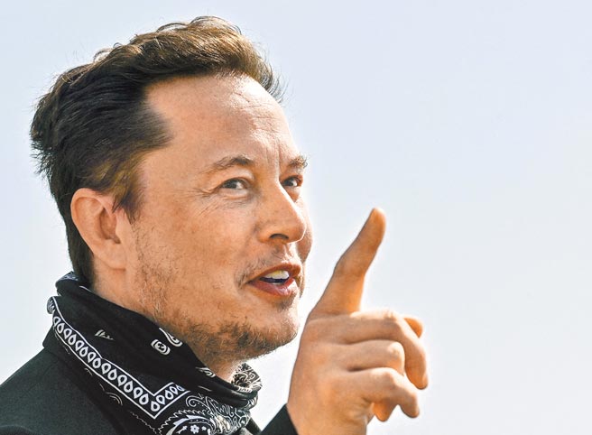 特斯拉执行长穆斯克12月迄今已出售逾28.7亿美元股票，使得公司今年来陷入第三次熊市。图／美联社