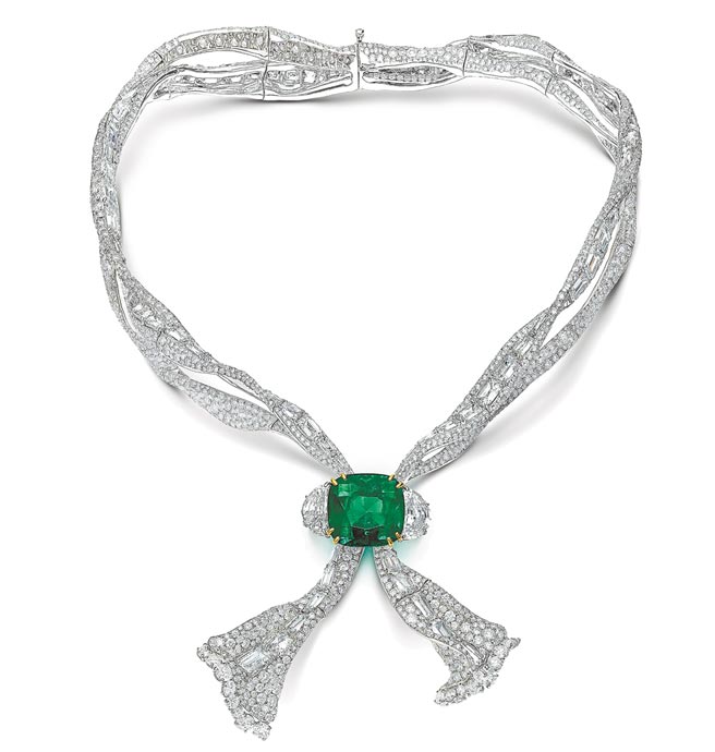 CINDY CHAO庆祝十五周年推出祖母绿缎带套炼，主石为14.37克拉祖母绿。（CINDY CHAO提供）