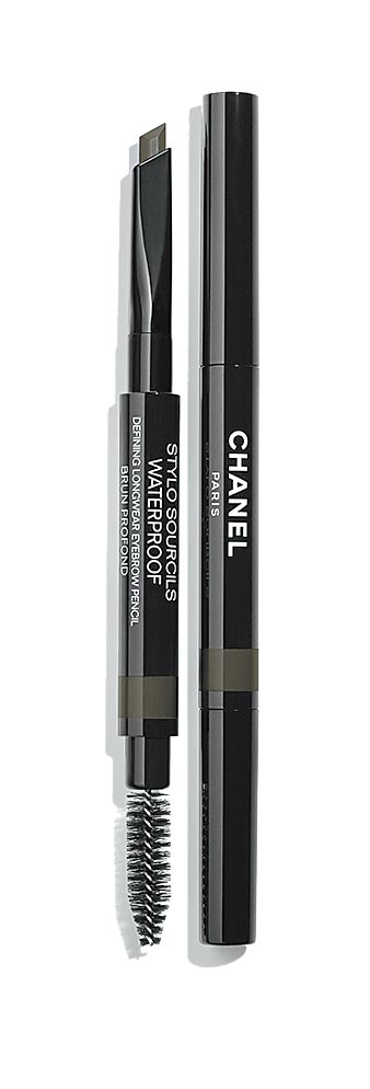 香奈儿防水斜角眉笔，0.27g，1360元。（香奈儿提供）