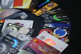 雙11發威 信用卡刷出史上最強11月