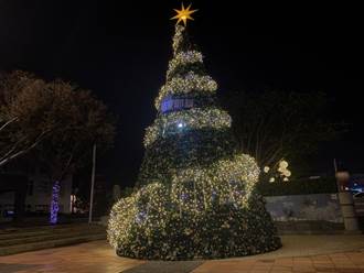 苗栗市聖誕晚會即將登場 8米高耶誕樹供民眾觀賞