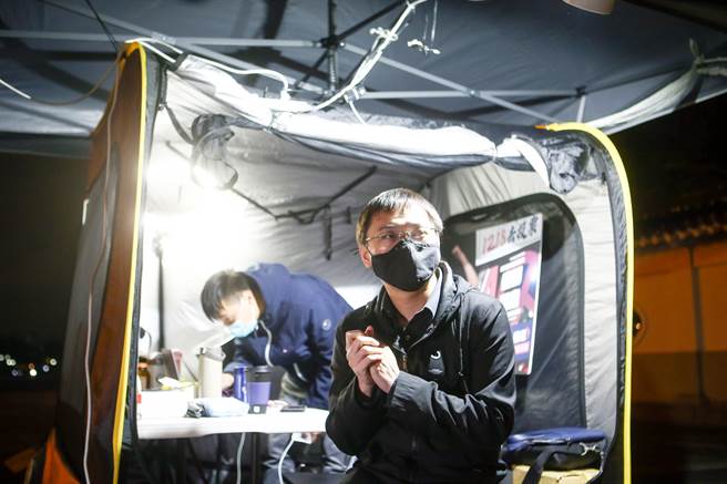 核四公投領銜人黃士修表示，他只能用他的軀殼來捍衛國家的民主與自由。（資料照/鄧博仁攝）