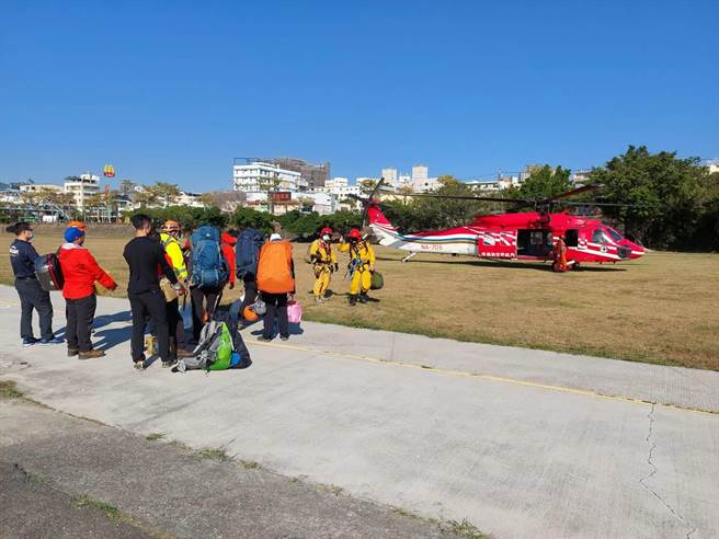 台中市消防局13日接獲轉報，隔天派遣人員前往搜救，目前仍未發現李男行蹤。（台中市消防局提供）