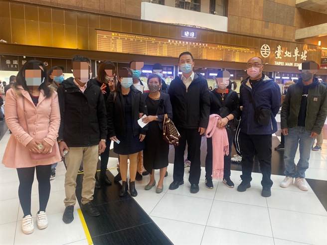 移民署北区事务大队新北市专勤队自12月3日起持续推动「逾期停(居)留外来人口安心接种COVID-19公费疫苗专案」。（新北市专勤队提供）