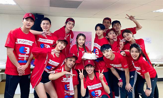 艾薇19日迎接24岁生日。（喜鹊娱乐提供）