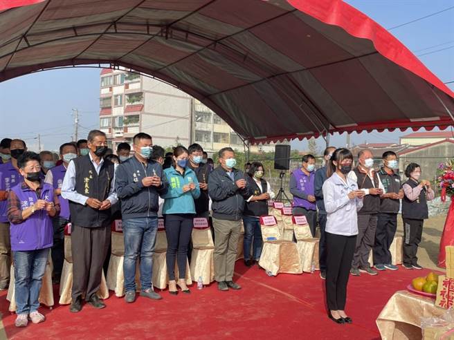 歷经变更设计和追加预算，大乡里集会所新建工程终于顺利完成发包，今朴子市公所举行动土典礼。（朴子市公所提供∕吕妍庭嘉义传真）