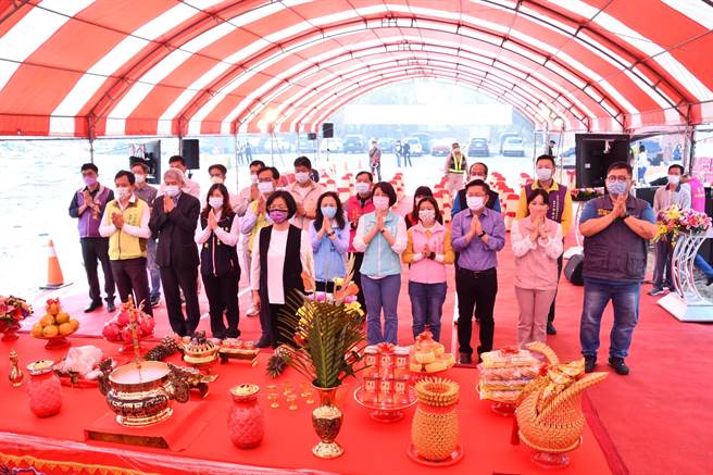 彰化市延平公园地下停车场结合公园游憩设施，统包经费达4亿3286万元，16日举办动土典礼。（吴敏菁摄）