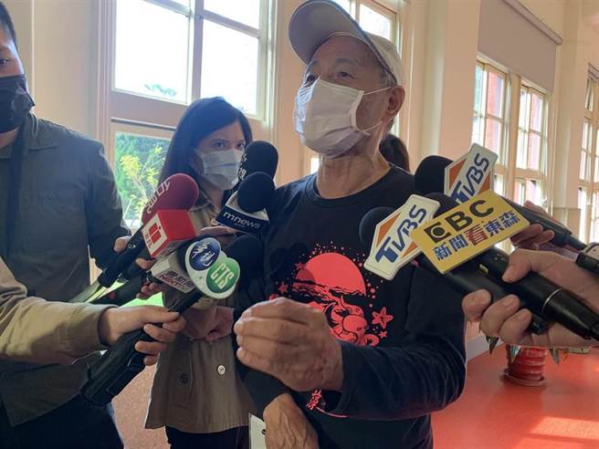 珍爱藻礁公投领衔人潘忠政。（林缙明摄）