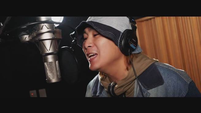 王仁甫替《飢饿游戏》5周年纪念单曲编曲。（中视提供）