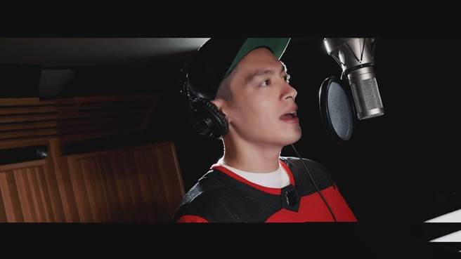 许孟哲是《飢饿游戏》5周年纪念单曲编曲饶舌担当，歌词也一手包办。（中视提供）