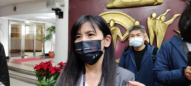 新闻局长张爱晶表示，北部防疫旅馆陆续出现群聚感染案件，市长防疫优先，现正马不停蹄抽查防疫旅馆。(陈慰慈摄)