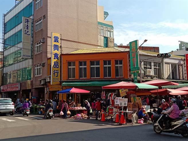 头份市中正路两侧、和平路与民族路间的商业区，为苗栗今年的「地王」，换算1坪约40万6千多元。（苗栗县政府提供／李京升苗栗传真）