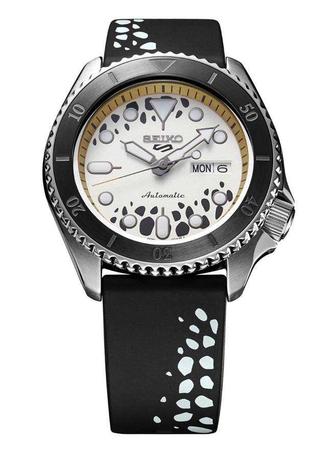 SEIKO 5 Sports X 航海王「罗」联名表，1万4500元。（SEIKO提供）