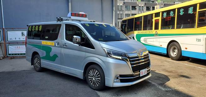 彰化市区公车多了一条环绕大佛风景区专属公车，「18路」八卦山大佛线，从18日开始营运。（彰化县政府提供／吴敏菁彰化传真）