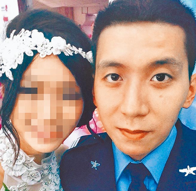 2018年花莲空军F-16战机飞官吴彦霆执行汉光演习任务，不幸殉职。 （翻摄脸书）