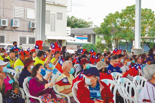 國民黨黃國東黨部投票忠誠度逾9成，成為縣長選舉的關鍵少數。圖為國民黨黨慶活動。（蔡旻妤攝）