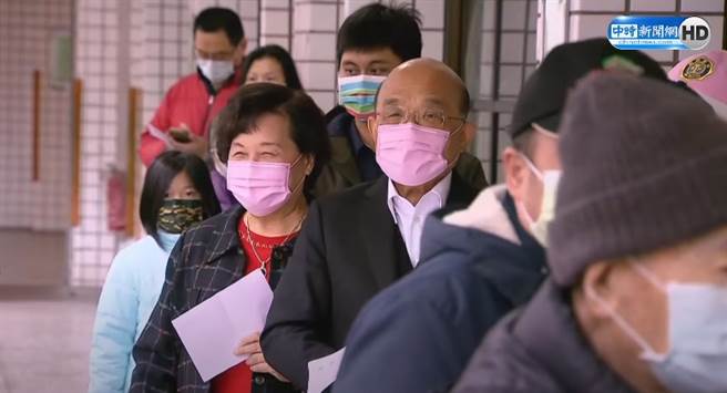 行政院院长苏贞昌与妻子詹秀龄。（图／本报系影音截图）