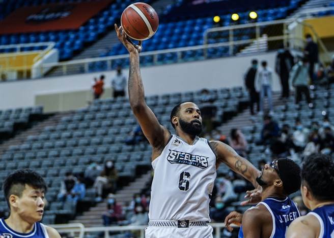 班森攻下全場最高27分。(高雄鋼鐵人提供)