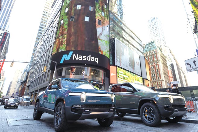 繼9月推出皮卡車後，Rivian本周又發表休旅車，目前已生產652輛車，其中交車386輛。圖／美聯社