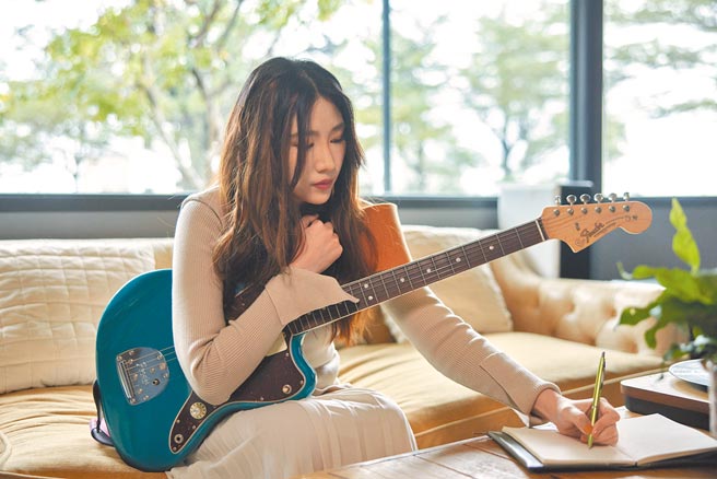 黄玠玮推出最新单曲〈喜欢一个人〉。（环球音乐提供）