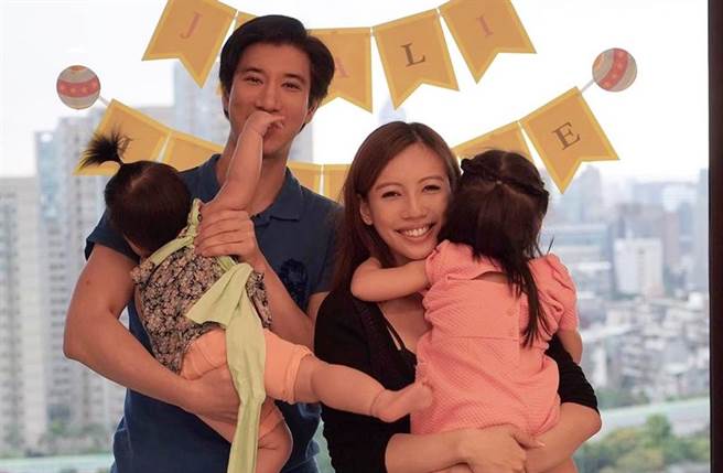 李靓蕾(右)强调两人和一般夫妻一样「曾经幸福」，并无所谓「七年痛苦」之说。（图／翻摄自jl.leilei IG）