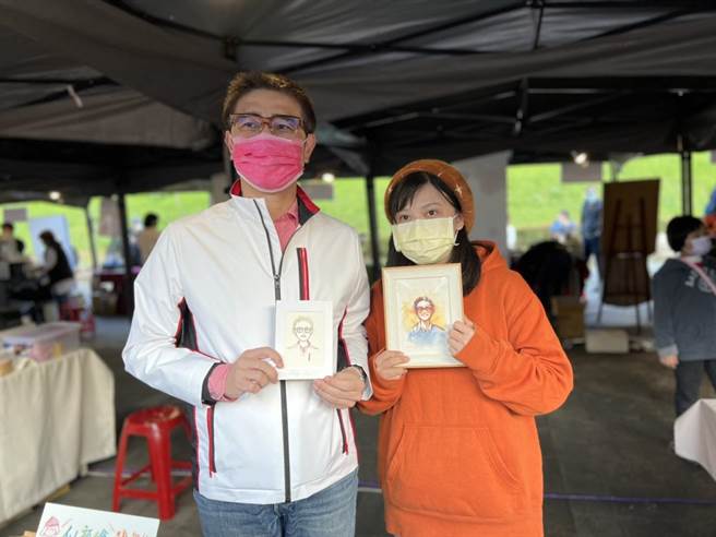 新北市新店碧潭於12月18日、19日2天舉辦「第7屆咖啡爽節」活動，同時辦理「2021第五屆爽節全國咖啡沖煮賽」。（葉書宏攝）