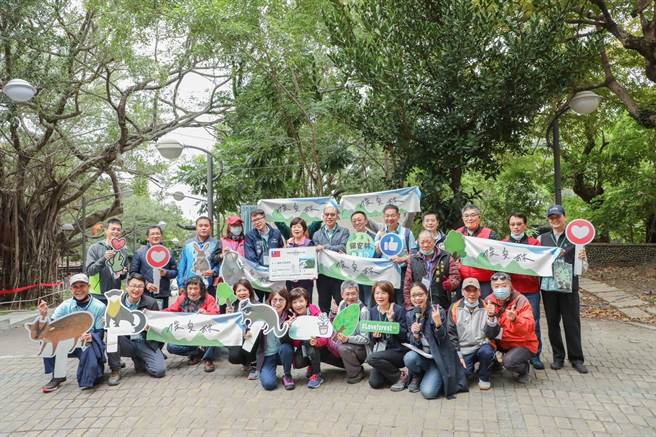 林务局今天在台东市举办「鲤鱼山保安林森山派对」。（台东林管处提供）